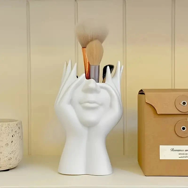 Artistic Human Body Pen & Brush Holder – Unique Desktop Storage Décor - ZYRAHÉ